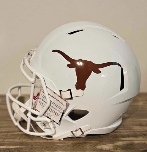 Vince Young Signed Texas Longhorns Riddell Speed Replica Helmet (Schwartz COA)